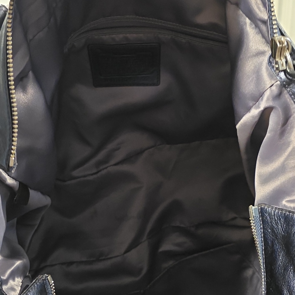 Coach Gallery East West Leather Tote Bag In Metallic Blue. - Picture 7 of 8